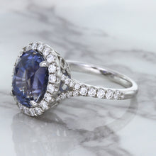 Load image into Gallery viewer, 7.86ct Oval Blue Sapphirewith diamond halo in 18K White Gold