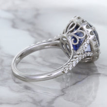 Load image into Gallery viewer, 7.86ct Oval Blue Sapphirewith diamond halo in 18K White Gold
