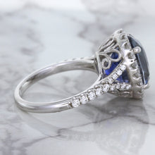 Load image into Gallery viewer, 7.86ct Oval Blue Sapphirewith diamond halo in 18K White Gold