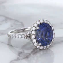 Load image into Gallery viewer, 7.86ct Oval Blue Sapphirewith diamond halo in 18K White Gold