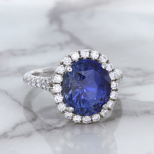 Load image into Gallery viewer, 7.86ct Oval Blue Sapphirewith diamond halo in 18K White Gold