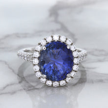 Load image into Gallery viewer, 7.86ct Oval Blue Sapphirewith diamond halo in 18K White Gold
