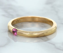 Load image into Gallery viewer, 0.10ct Round Pink Sapphire Ring in 14K Rose Gold