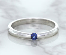 Load image into Gallery viewer, 0.10ct Round Blue Sapphire Ring in 18K White Gold