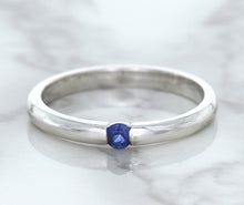 Load image into Gallery viewer, 0.10ct Round Blue Sapphire Ring in 18K White Gold