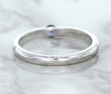 Load image into Gallery viewer, 0.10ct Round Blue Sapphire Ring in 18K White Gold