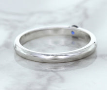 Load image into Gallery viewer, 0.10ct Round Blue Sapphire Ring in 18K White Gold
