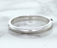 Load image into Gallery viewer, 0.10ct Round Blue Sapphire Ring in 18K White Gold