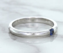 Load image into Gallery viewer, 0.10ct Round Blue Sapphire Ring in 18K White Gold