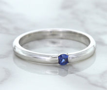 Load image into Gallery viewer, 0.10ct Round Blue Sapphire Ring in 18K White Gold