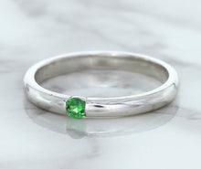 Load image into Gallery viewer, 0.10ct Round Tsavorite Ring in 18K White Gold