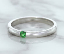 Load image into Gallery viewer, 0.10ct Round Tsavorite Ring in 18K White Gold