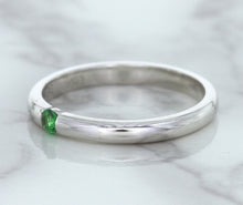 Load image into Gallery viewer, 0.10ct Round Tsavorite Ring in 18K White Gold