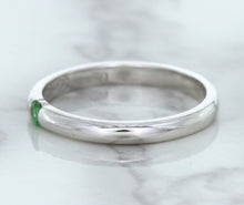 Load image into Gallery viewer, 0.10ct Round Tsavorite Ring in 18K White Gold