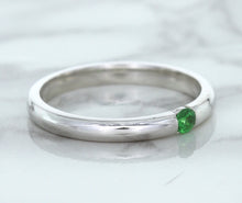 Load image into Gallery viewer, 0.10ct Round Tsavorite Ring in 18K White Gold