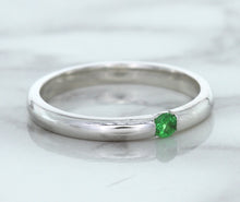 Load image into Gallery viewer, 0.10ct Round Tsavorite Ring in 18K White Gold