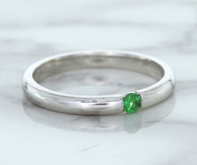 Load image into Gallery viewer, 0.10ct Round Tsavorite Ring in 18K White Gold