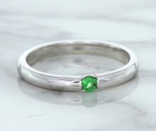 Load image into Gallery viewer, 0.10ct Round Tsavorite Ring in 18K White Gold