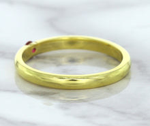 Load image into Gallery viewer, 0.10ct Round Ruby Ring in 18K Yellow Gold