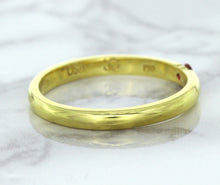 Load image into Gallery viewer, 0.10ct Round Ruby Ring in 18K Yellow Gold
