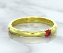 Load image into Gallery viewer, 0.10ct Round Ruby Ring in 18K Yellow Gold