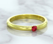 Load image into Gallery viewer, 0.10ct Round Ruby Ring in 18K Yellow Gold
