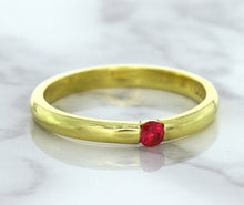 Load image into Gallery viewer, 0.10ct Round Ruby Ring in 18K Yellow Gold