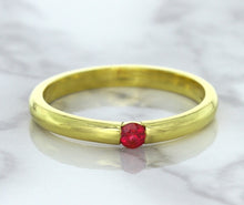 Load image into Gallery viewer, 0.10ct Round Ruby Ring in 18K Yellow Gold