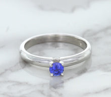 Load image into Gallery viewer, 0.28ct Round Blue Sapphire Ring in 14K White Gold