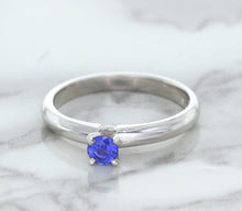 Load image into Gallery viewer, 0.28ct Round Blue Sapphire Ring in 14K White Gold