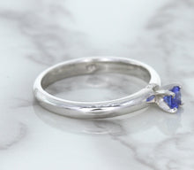 Load image into Gallery viewer, 0.28ct Round Blue Sapphire Ring in 14K White Gold