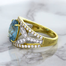Load image into Gallery viewer, 5.29ct Oval Blue Zircon Ring with Diamond Accents in 18K Yellow Gold