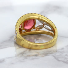 Load image into Gallery viewer, 2.31ct Oval Spinel Ring with Diamond Accents in 18K Rose Gold