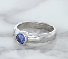 Load image into Gallery viewer, 0.74ct Round Blue Sapphire Ring in 14K White Gold