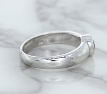 Load image into Gallery viewer, 0.74ct Round Blue Sapphire Ring in 14K White Gold