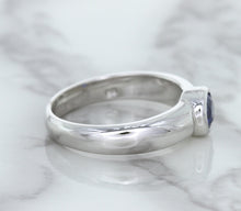 Load image into Gallery viewer, 0.74ct Round Blue Sapphire Ring in 14K White Gold