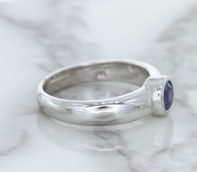 Load image into Gallery viewer, 0.74ct Round Blue Sapphire Ring in 14K White Gold