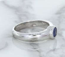 Load image into Gallery viewer, 0.74ct Round Blue Sapphire Ring in 14K White Gold