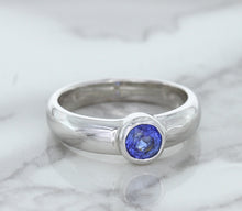 Load image into Gallery viewer, 0.74ct Round Blue Sapphire Ring in 14K White Gold