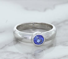 Load image into Gallery viewer, 0.74ct Round Blue Sapphire Ring in 14K White Gold