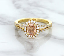 Load image into Gallery viewer, 0.96ct Oval Padparadscha Ring with Diamond Halo in 18K Rose Gold