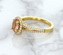 Load image into Gallery viewer, 0.96ct Oval Padparadscha Ring with Diamond Halo in 18K Rose Gold