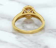 Load image into Gallery viewer, 0.96ct Oval Padparadscha Ring with Diamond Halo in 18K Rose Gold