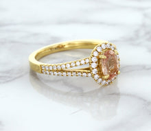 Load image into Gallery viewer, 0.96ct Oval Padparadscha Ring with Diamond Halo in 18K Rose Gold