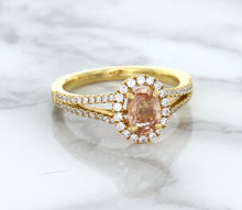 Load image into Gallery viewer, 0.96ct Oval Padparadscha Ring with Diamond Halo in 18K Rose Gold