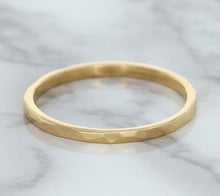 Load image into Gallery viewer, 1.6mm Hammered Band in 14K Rose Gold