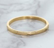 Load image into Gallery viewer, 1.6mm Hammered Band in 14K Rose Gold