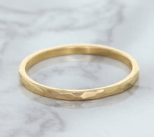 Load image into Gallery viewer, 1.6mm Hammered Band in 14K Rose Gold