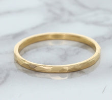 Load image into Gallery viewer, 1.6mm Hammered Band in 14K Rose Gold