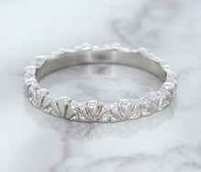 Load image into Gallery viewer, 2.5mm Scalloped Band in 14K White Gold